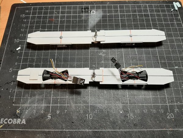 KT4-Prototyp Bodenplatten oben.jpg