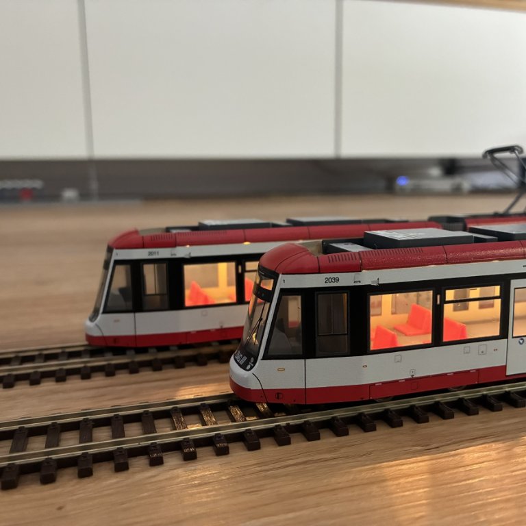 Wagen 2011 und 2039